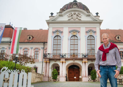 Fotózás a kastély előtt