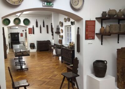 Népi iparművészeti tárgyak