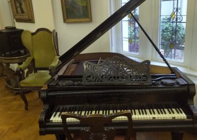 Eredeti 19. századi zongora