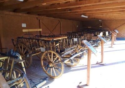 Rugós alvázú, kényelmes ünnepi kocsik