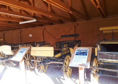 A járműveket tábla is ismerteti