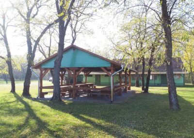 Kerti pavilon süti, itóka kóstolására