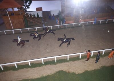 Korabeli lóverseny makettje