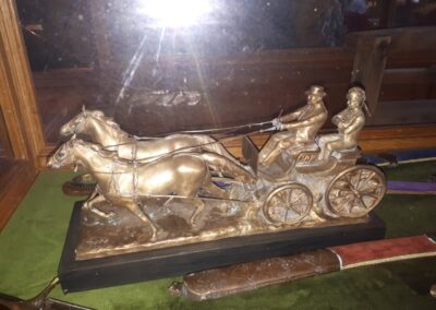 Magyar fogathajtó szobra